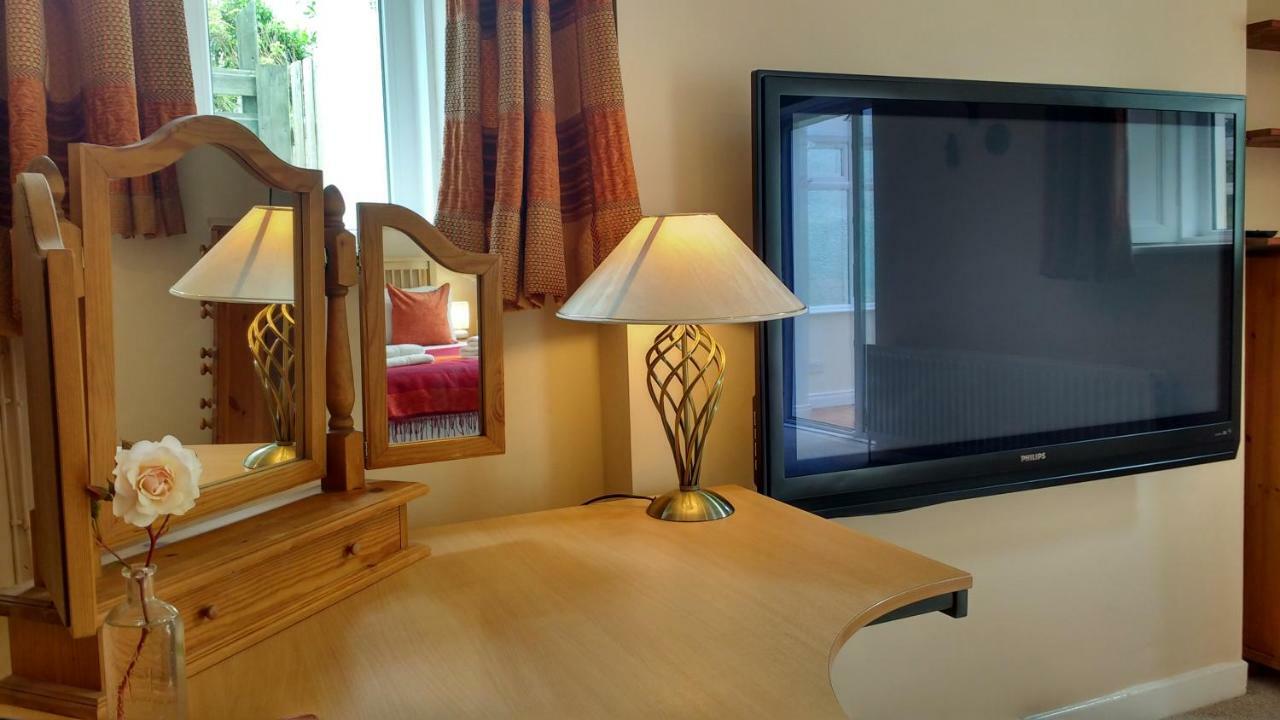 Bed and Breakfast Rush View Portrush Esterno foto