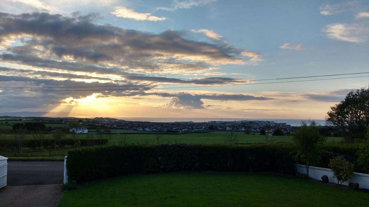 Bed and Breakfast Rush View Portrush Esterno foto